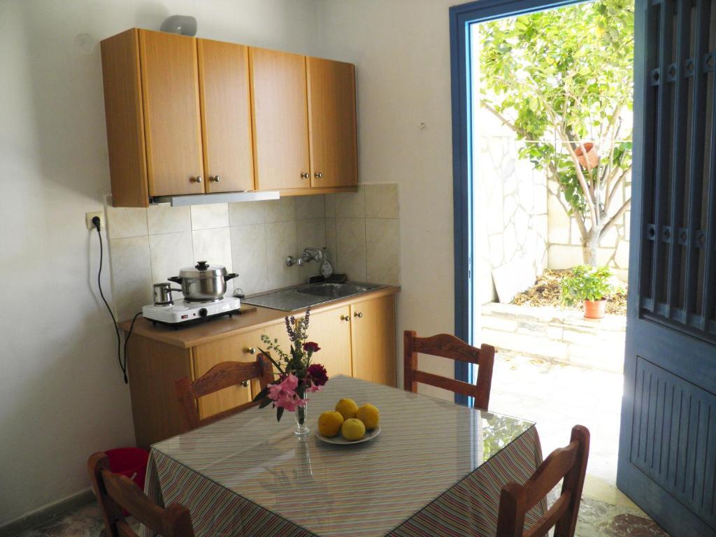 Hotel Rea Naxos City Zimmer foto